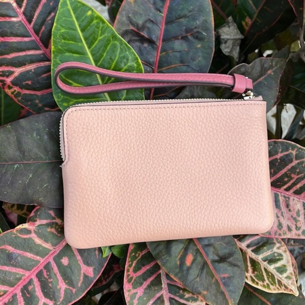 Coach Corner Zip Wristlet In Colorblock With Horse And Carriage - Picture 2 of 16